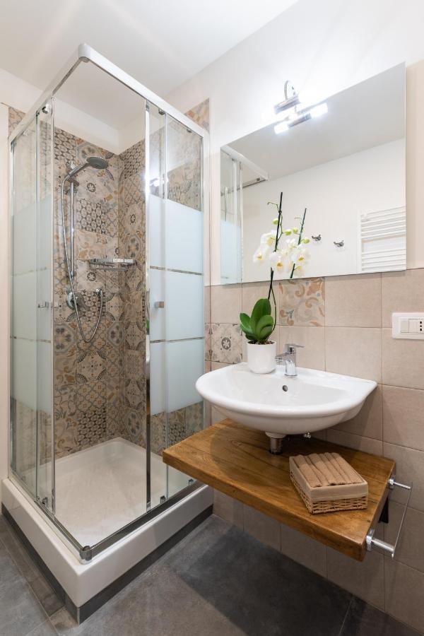Lovely Apartment With Balcony Firenze Bagian luar foto