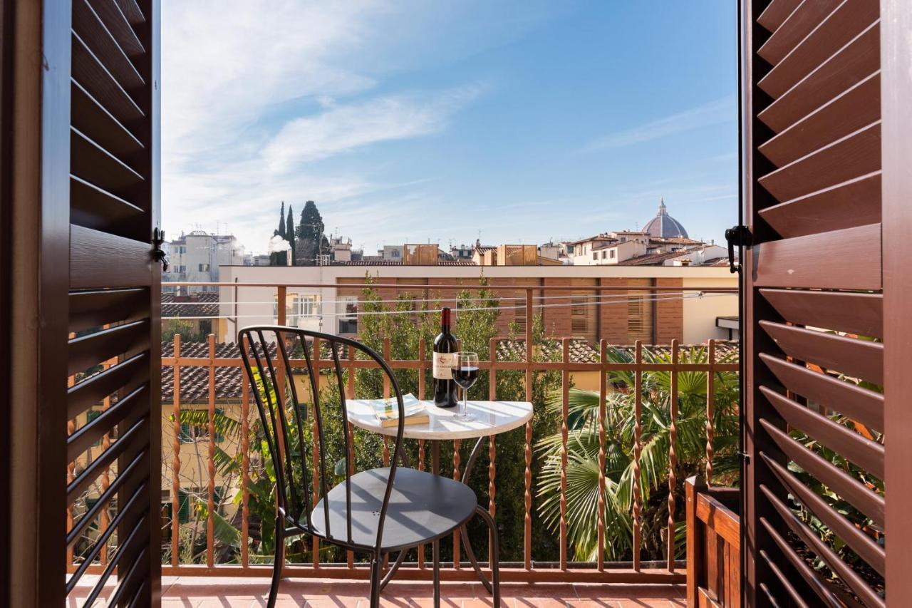 Lovely Apartment With Balcony Firenze Bagian luar foto